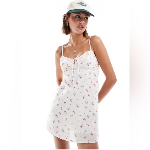 Cotton On - Strawberry Mini Dress- US 8 - Picture 1 of 4